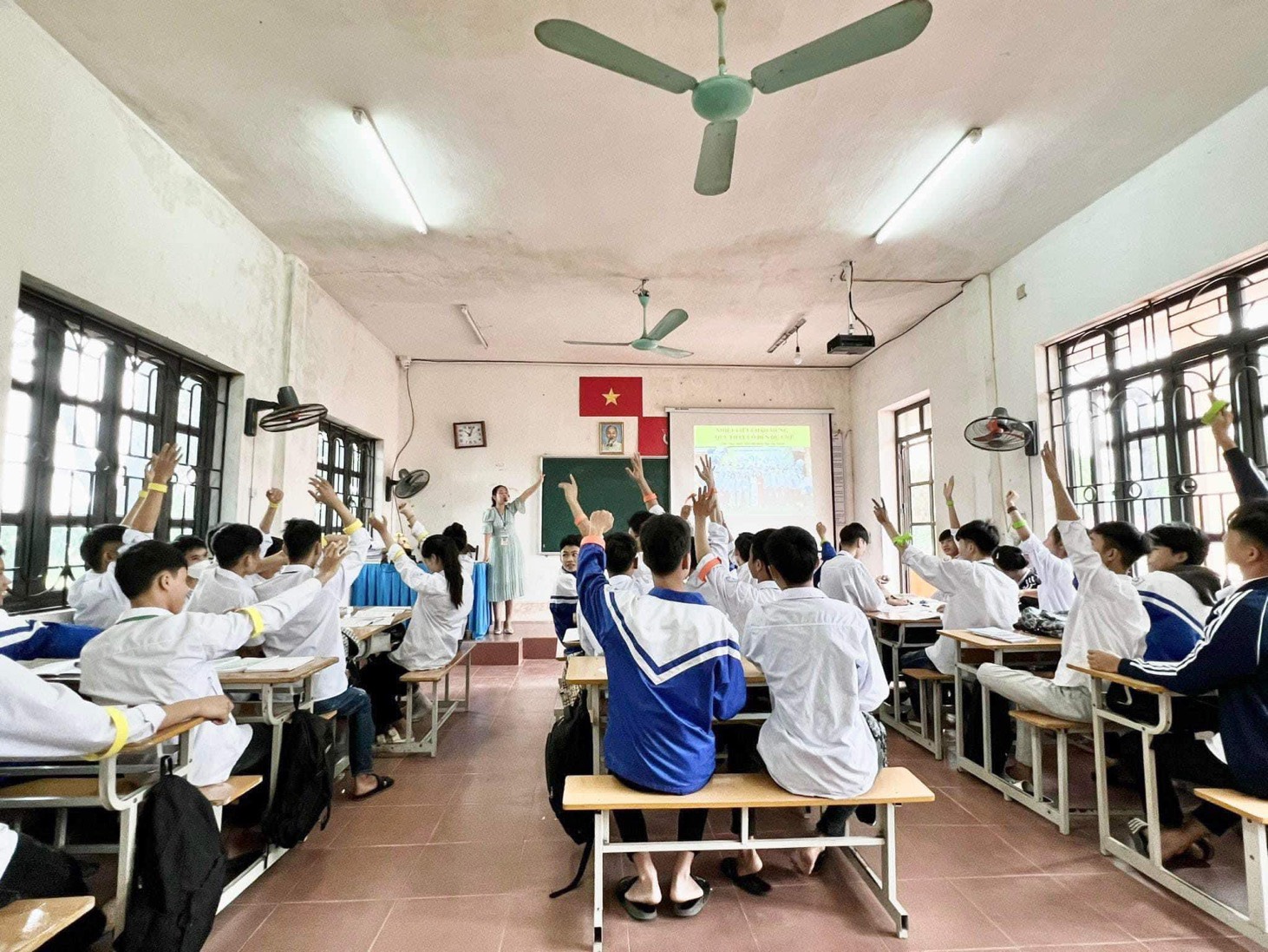 Biện pháp nâng cao chất lượng công tác giảng dạy bộ môn sinh học