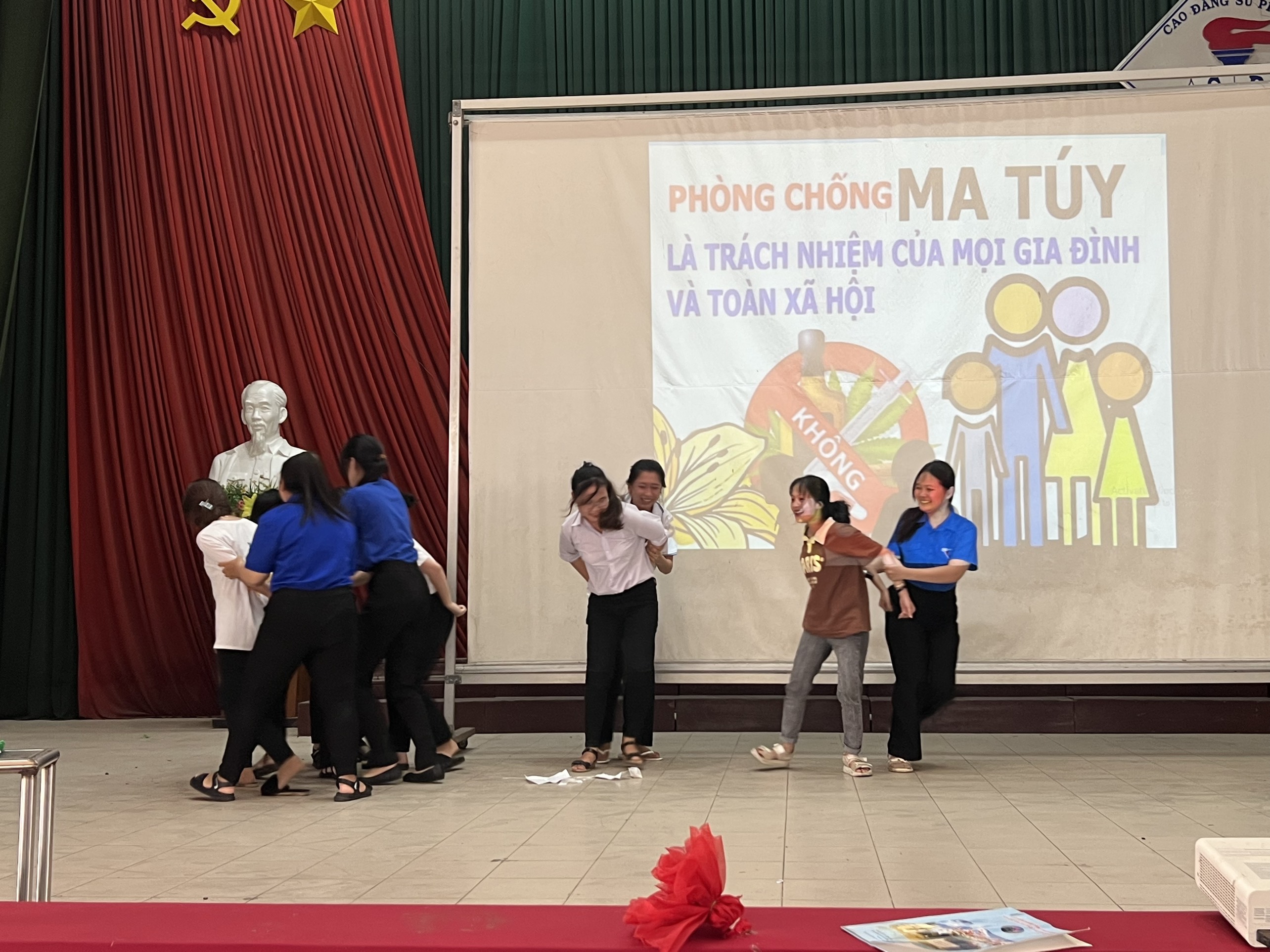 Thực trạng phòng chống ma túy của sinh viên thuộc các trường Cao đẳng, Đại học trên địa bàn tỉnh Long An