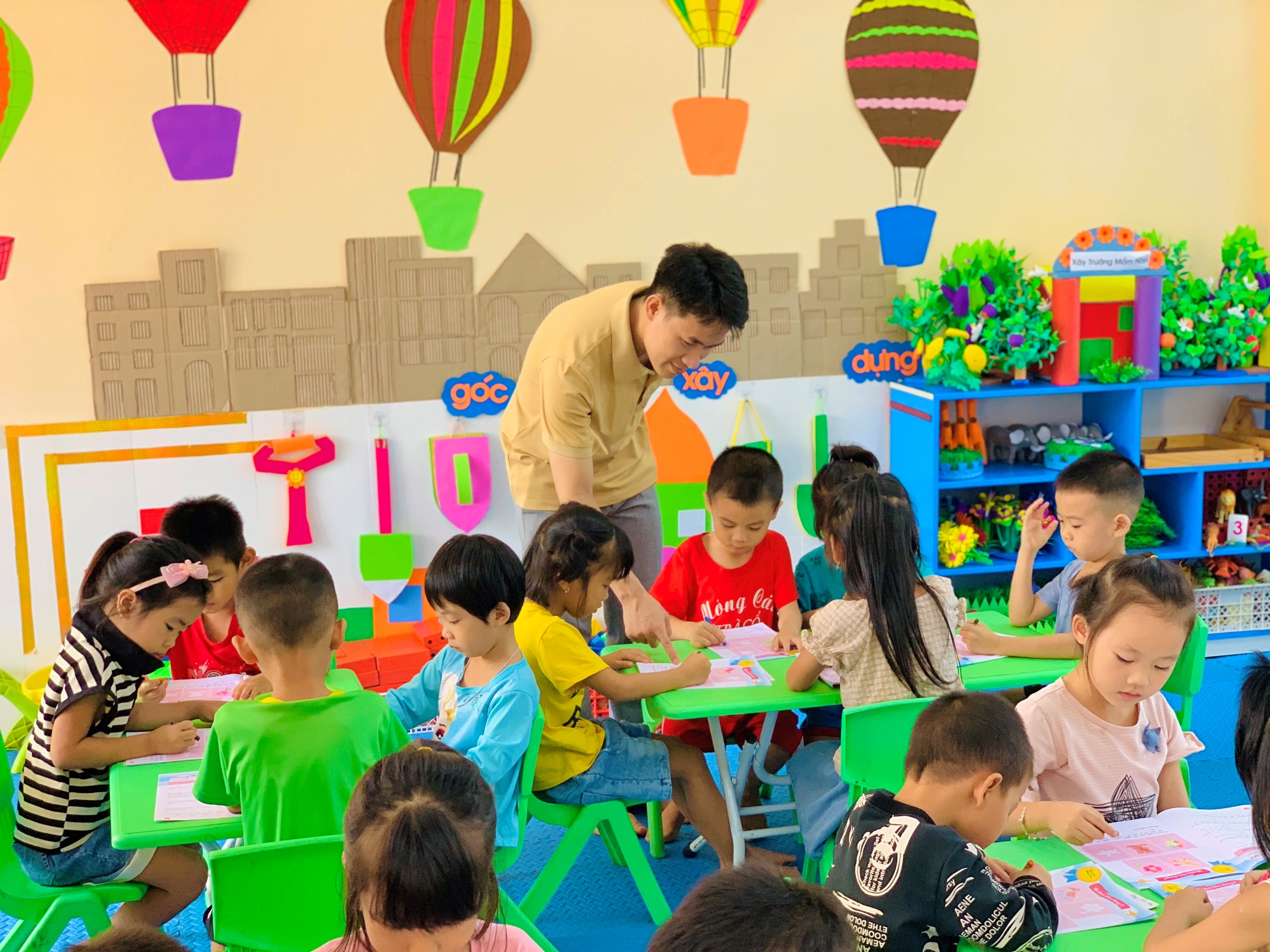 “Biện pháp cho trẻ mẫu giáo 5-6 tuổi dân tộc thiểu số bước đầu làm quen với tiếng Anh ở trường mầm non”